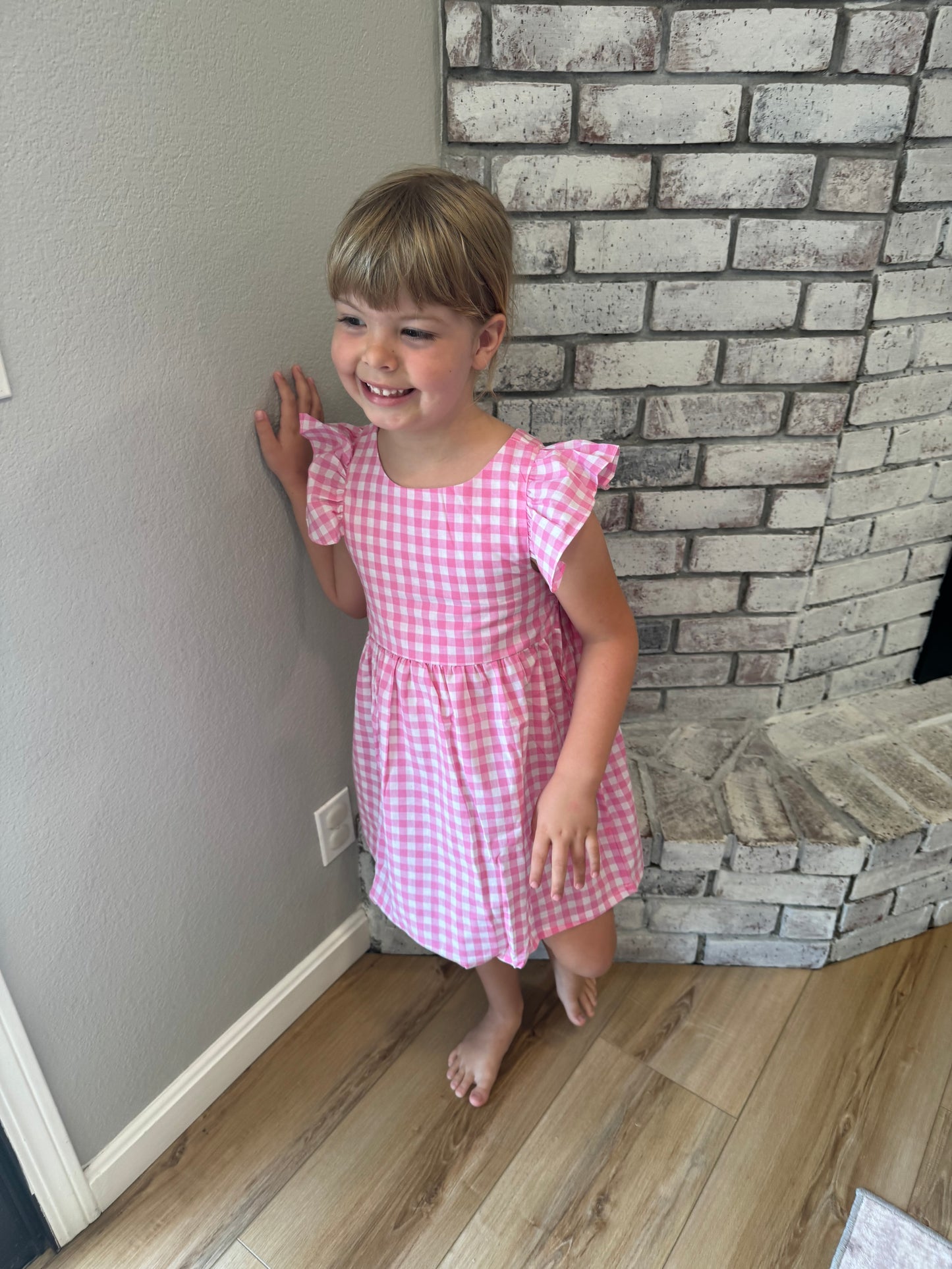 L.W. Clothing Company Pink Gingham Ruffle Girls Dress Baby and Toddler Bowknot Casual Party Dress A-Line Sundress 100% Cotton Gingham Pattern Easy-to-Use Back Closure