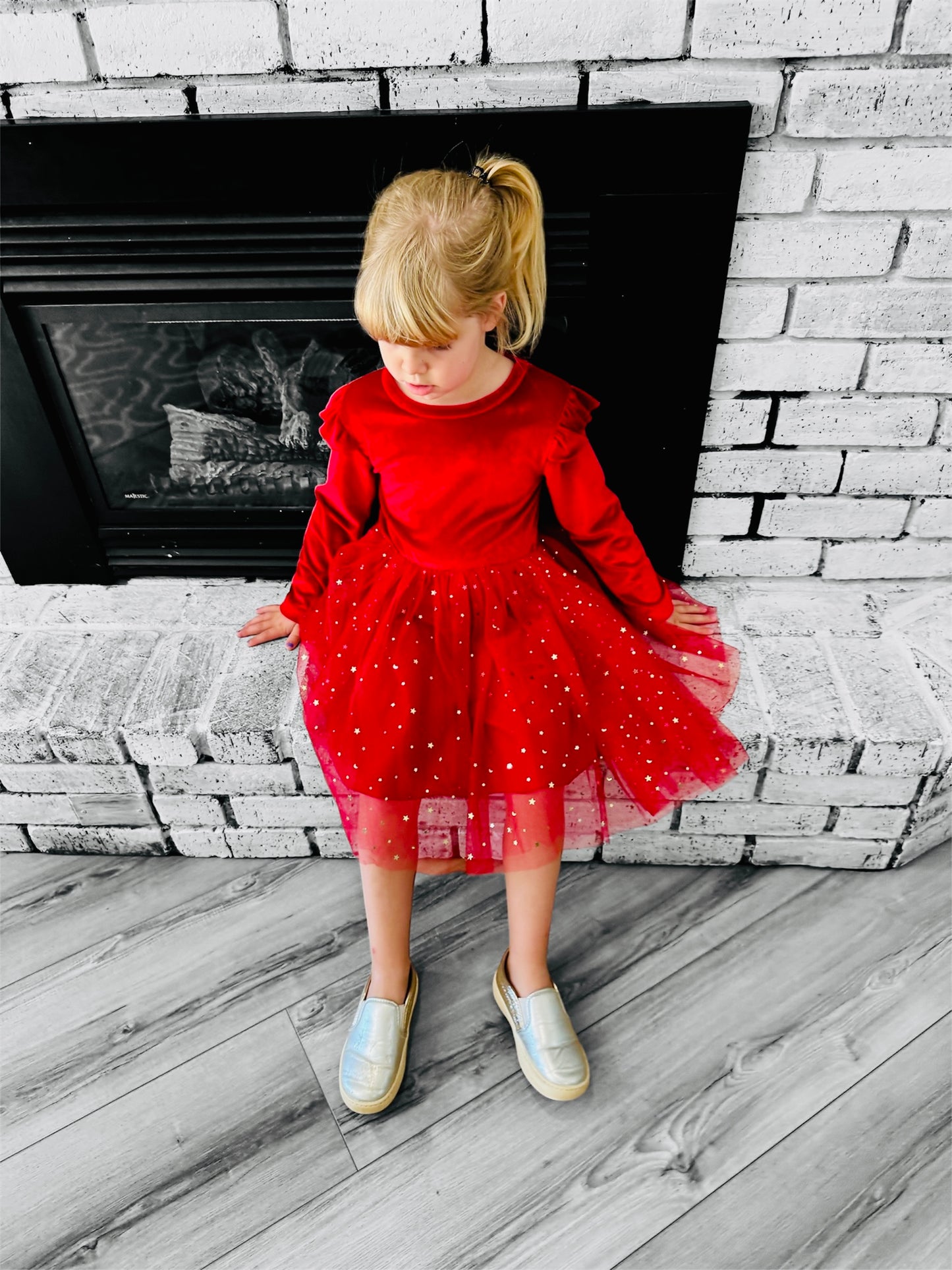 Sparkling Toddler and Girls Holiday Red Dress Velvet Tulle Fall Winter Long Sleeve Ruffle Occasion and Party Dress 2-7Y